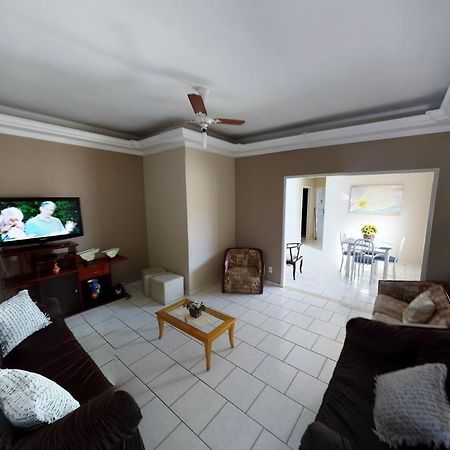 Casa Bela Em Olímpia Vila Quarto foto